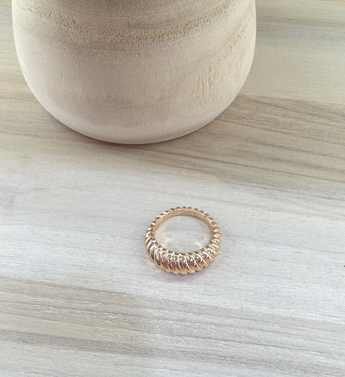 Twist Ring