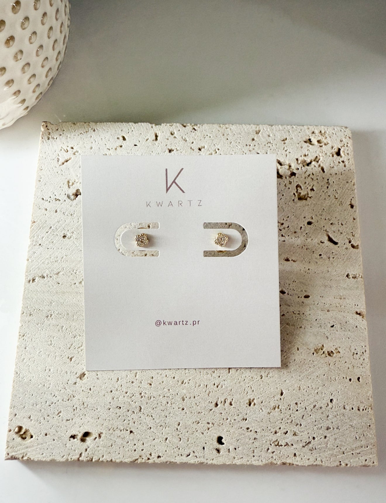 Clover Zirconia Stud 4mm