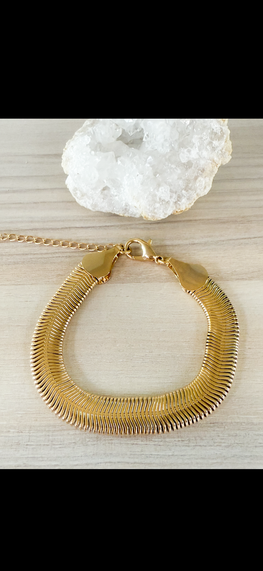 Alice Bold Snake Bracelet