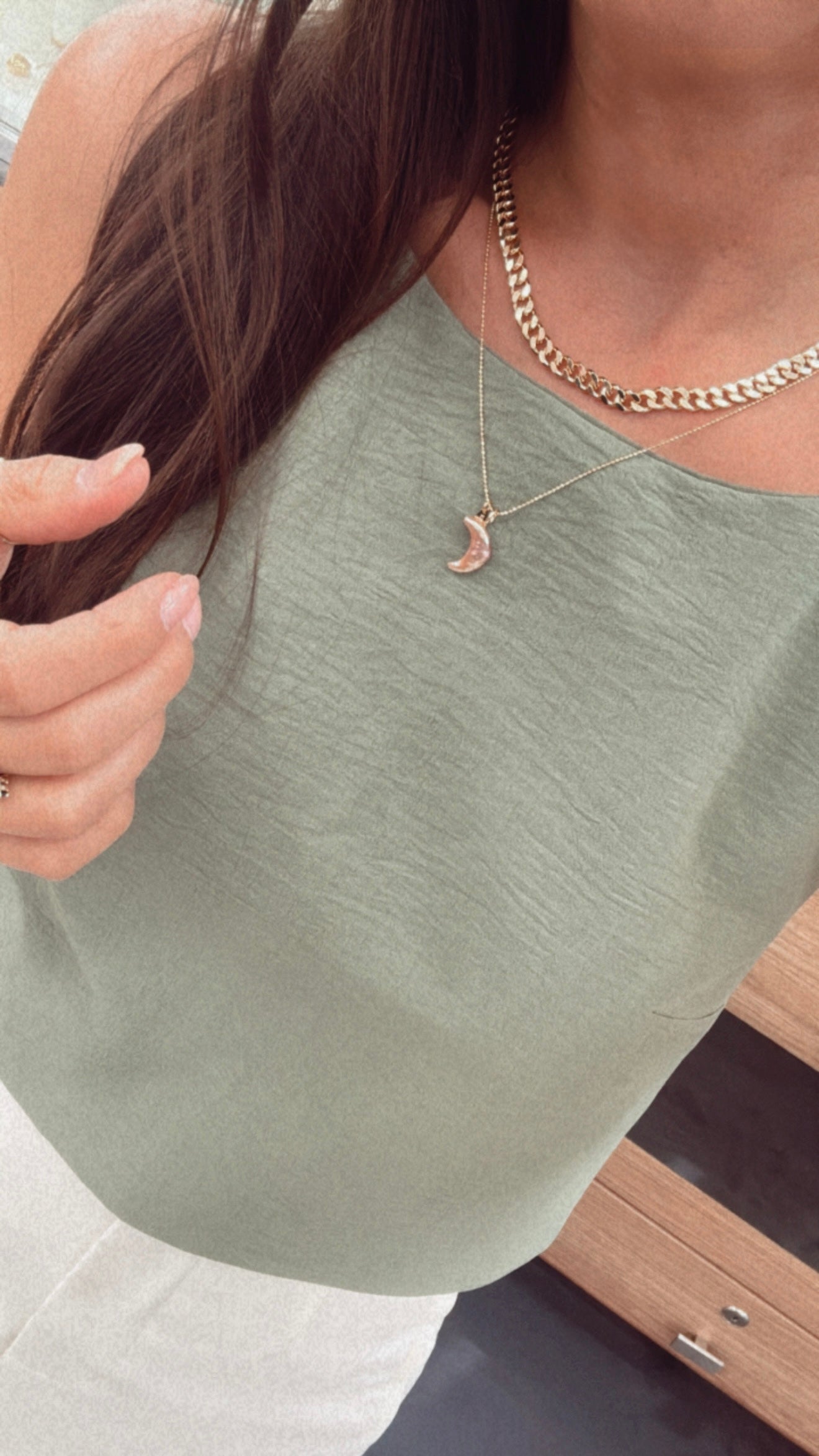 Luna madreperla Necklace