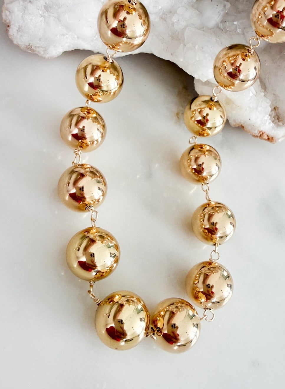 Jumbo Ball Necklece