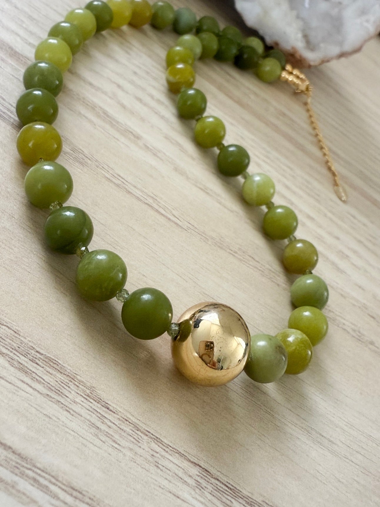 Camelia Green Necklace