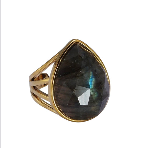 Labradorita Teardrop Ring