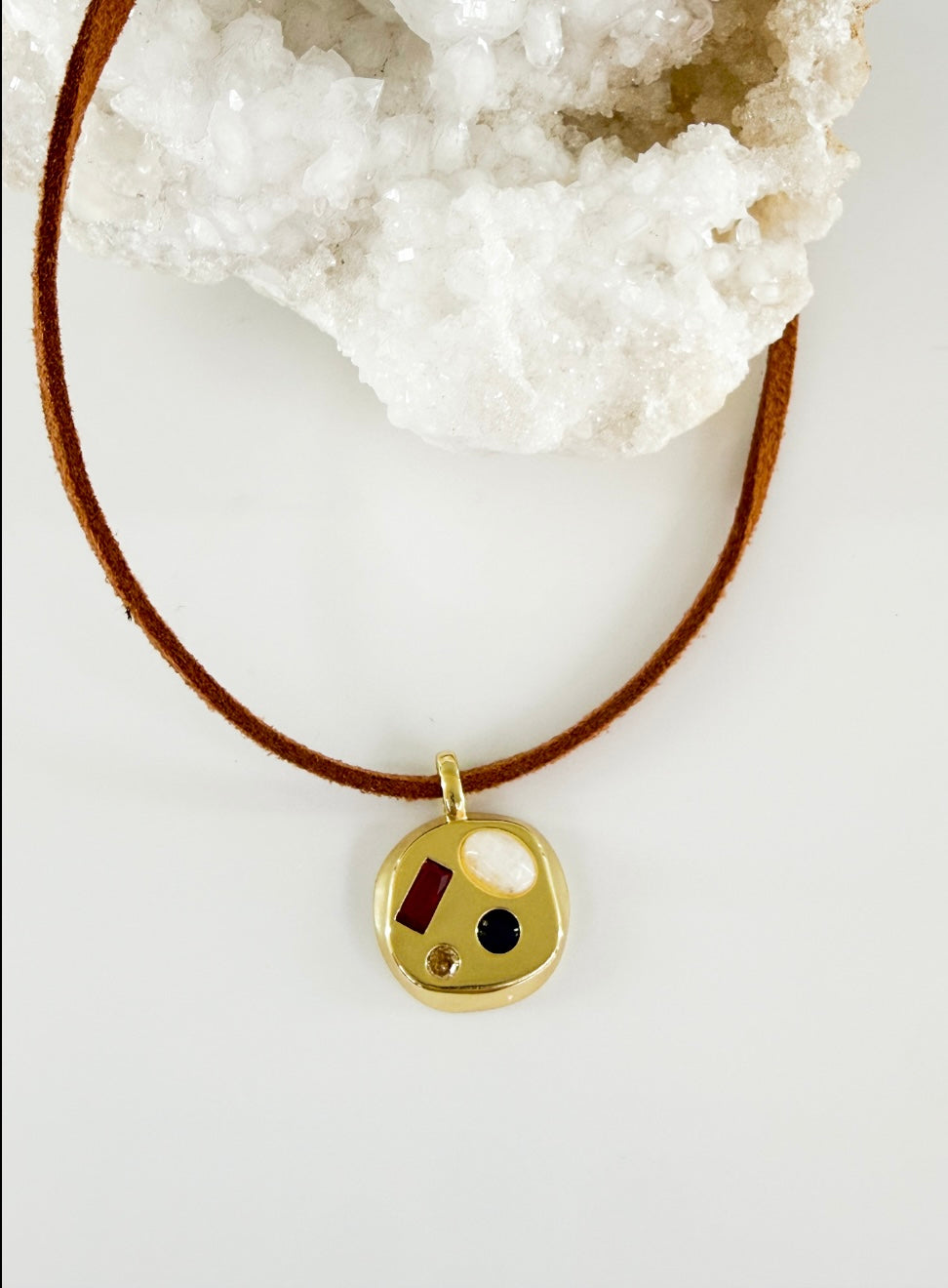 Stones Circle Leather Necklace