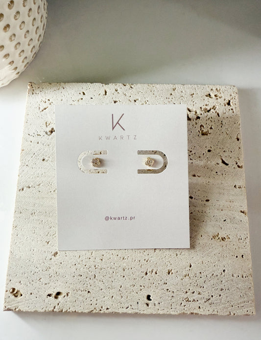 Clover Zirconia Stud 4mm