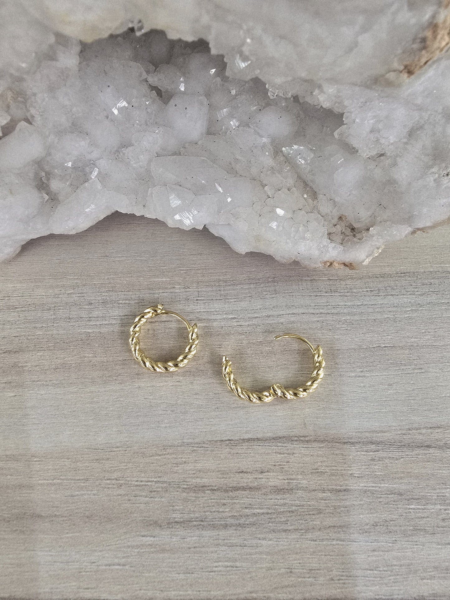 Milaya Twist Huggies