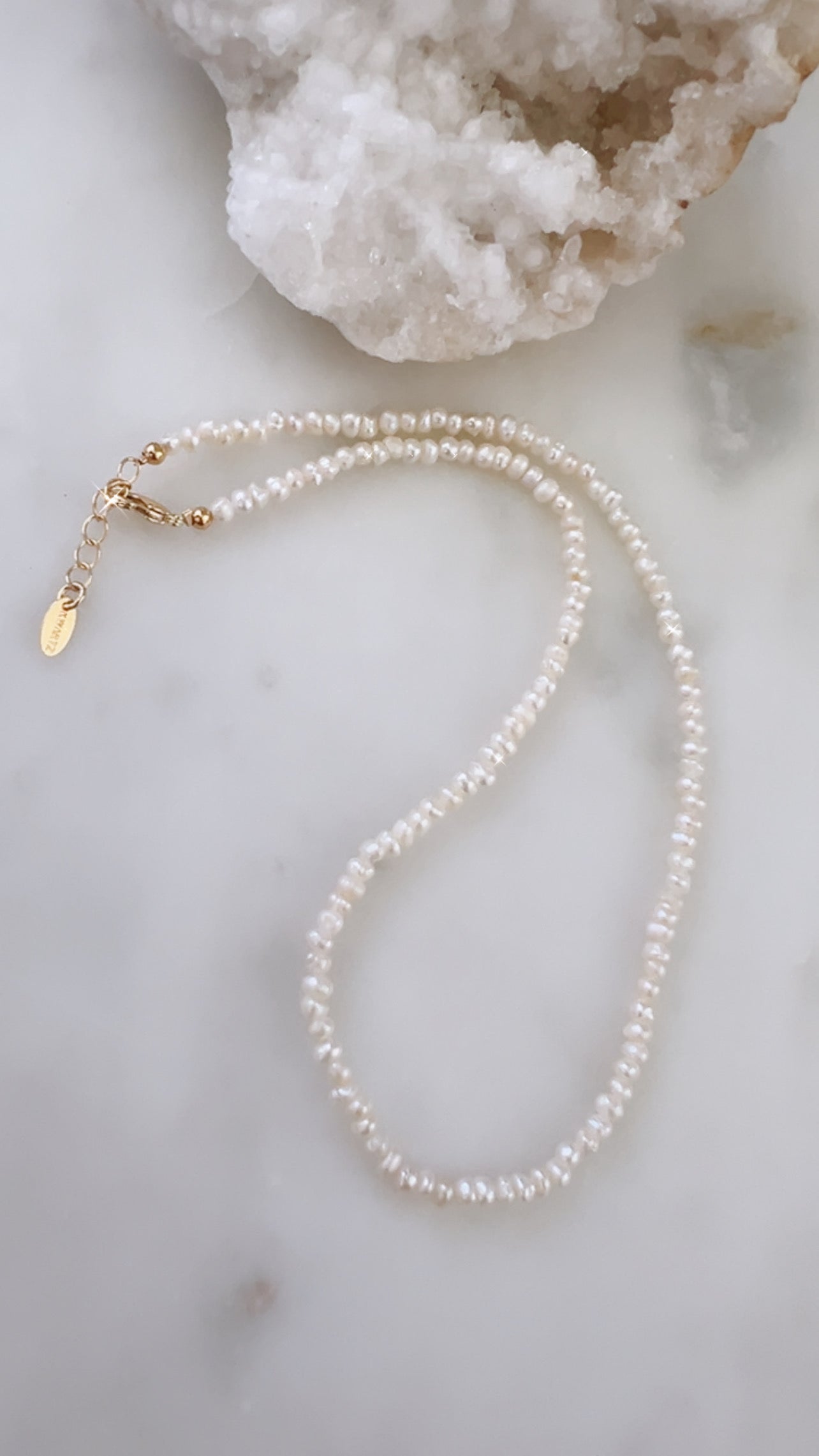 Mini Pearl Chocker